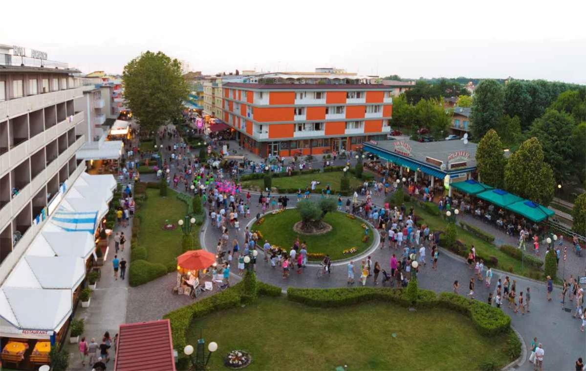 In I * Bibione