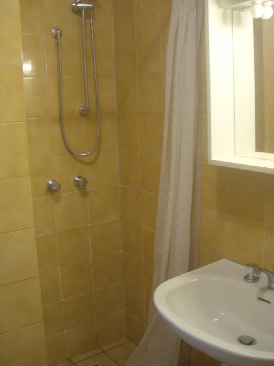 In I Apartment *